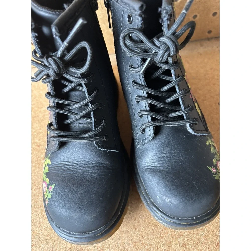 DR. MARTENS 1460 Girls Bloom Hydro Boots toddler size 10 Black Floral